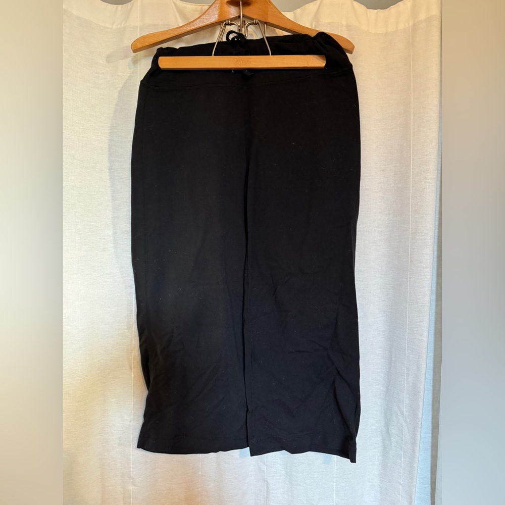 Lululemon Black Cropped Pants